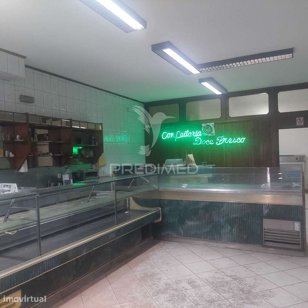 Trespasse - Loja 150 m² - Rua do Heroísmo - Porto-0