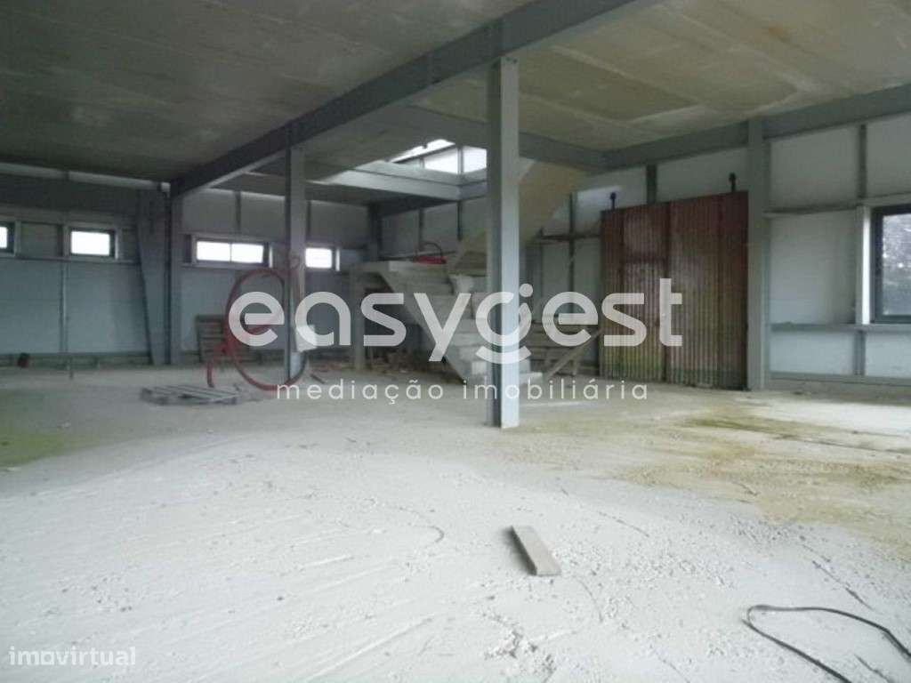 Lote industrial com construção - Grande imagem: 4/34