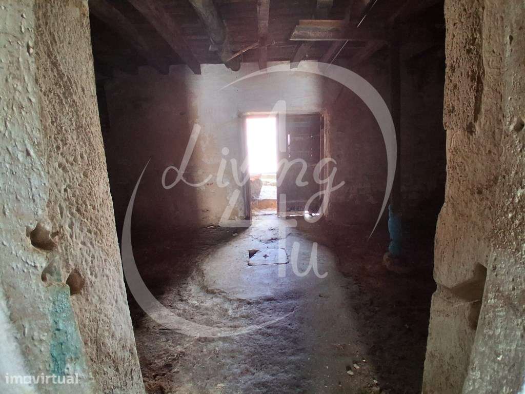 Moradia T5 em Aljubarrota-8