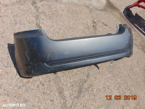 Bara spate Toyota Corolla 2002-2007 spoiler bara spate dezmembrez - 2