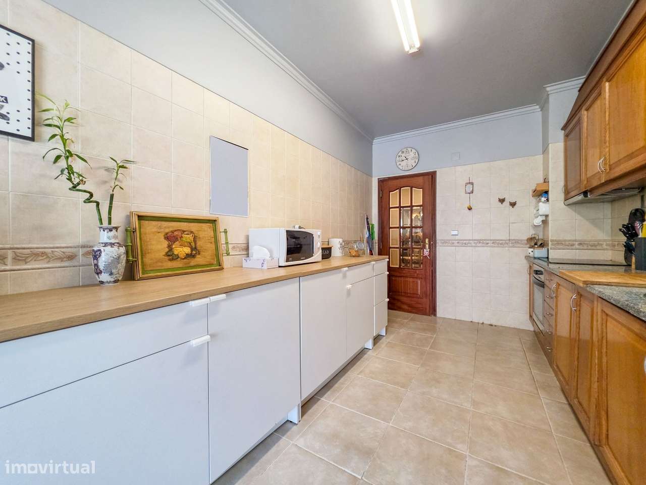 Apartamento de 3 assoalhadas com excelentes áreas.-4