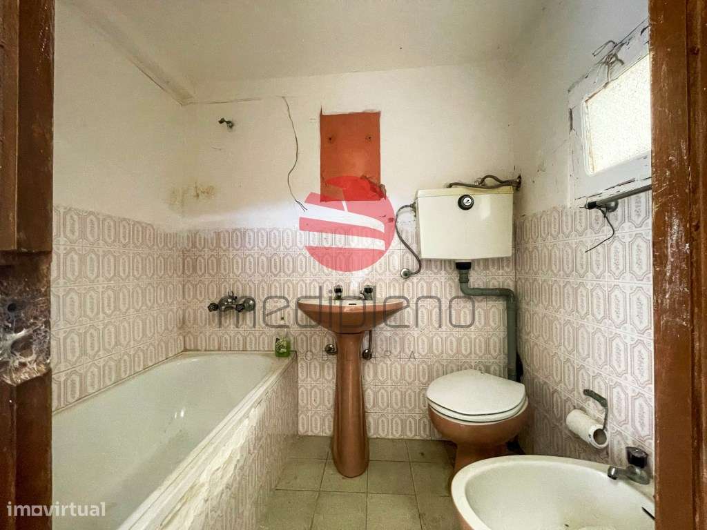 MORADIA T2 C/ ANEXOS-7