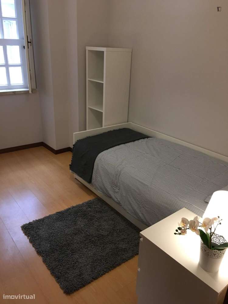 Quarto - localizado em Alta Universitária Coimbra - Grande imagem: 5/13