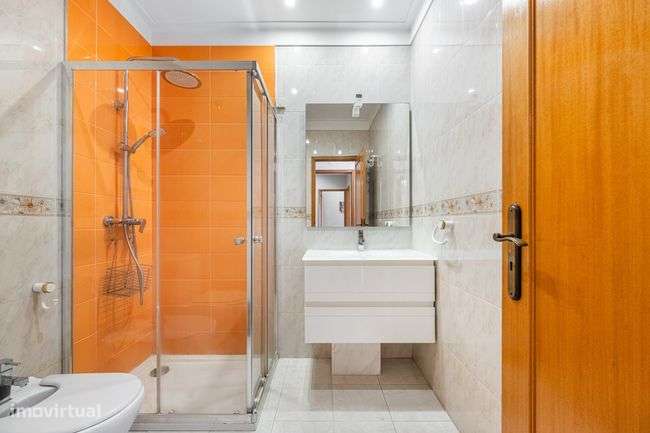 Apartamento T3 à venda em Braga-24