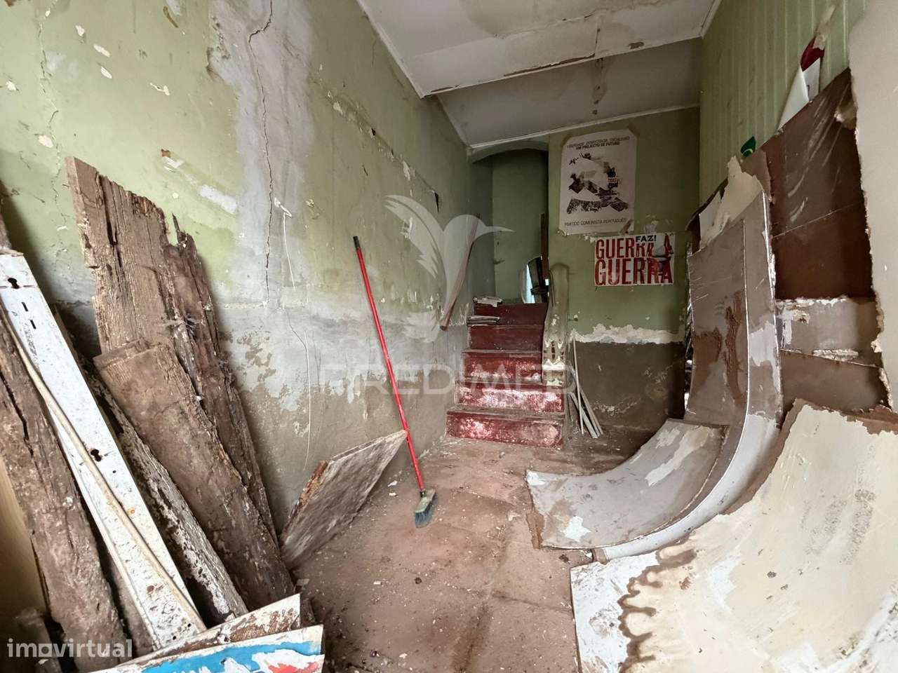 Investimento Único – Moradia T3 para Reabilitação no Centro Históri...-5