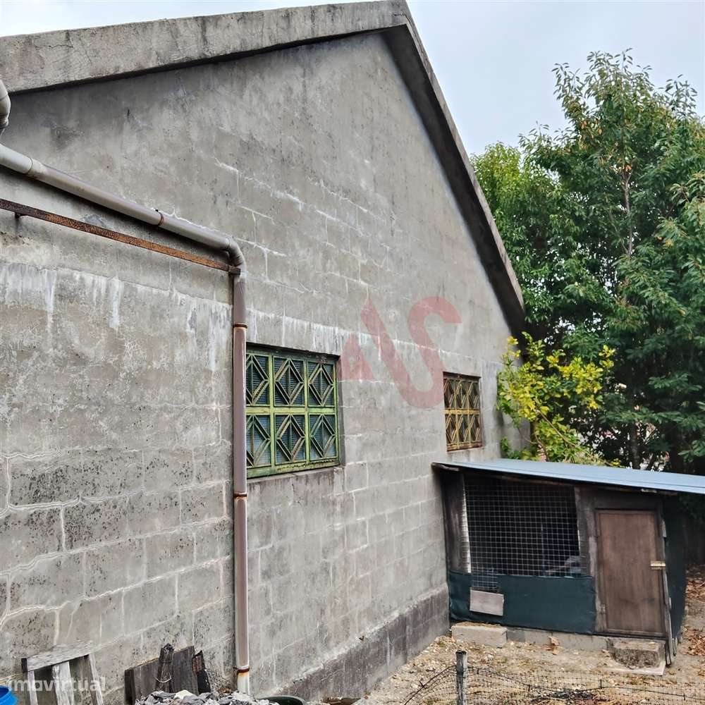 Prédio com 210 m2 em Regadas, Fafe - Grande imagem: 4/10