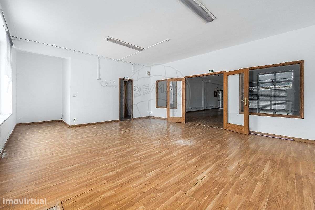 Loja  para arrendamento - Grande imagem: 2/13