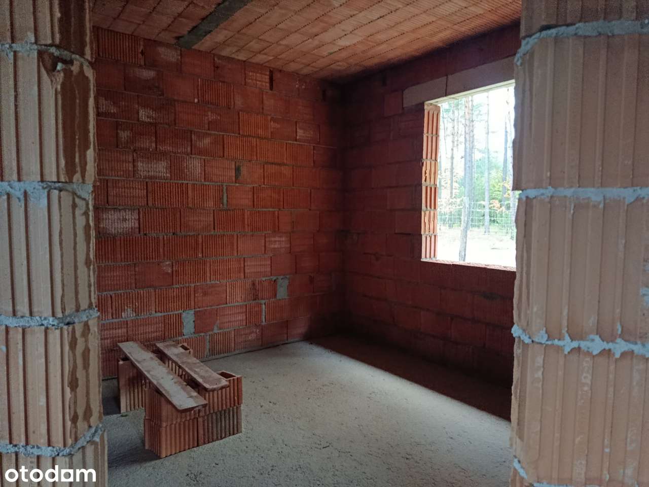 Dom  jednorodzinny w pięknej leśnej okolicy-6