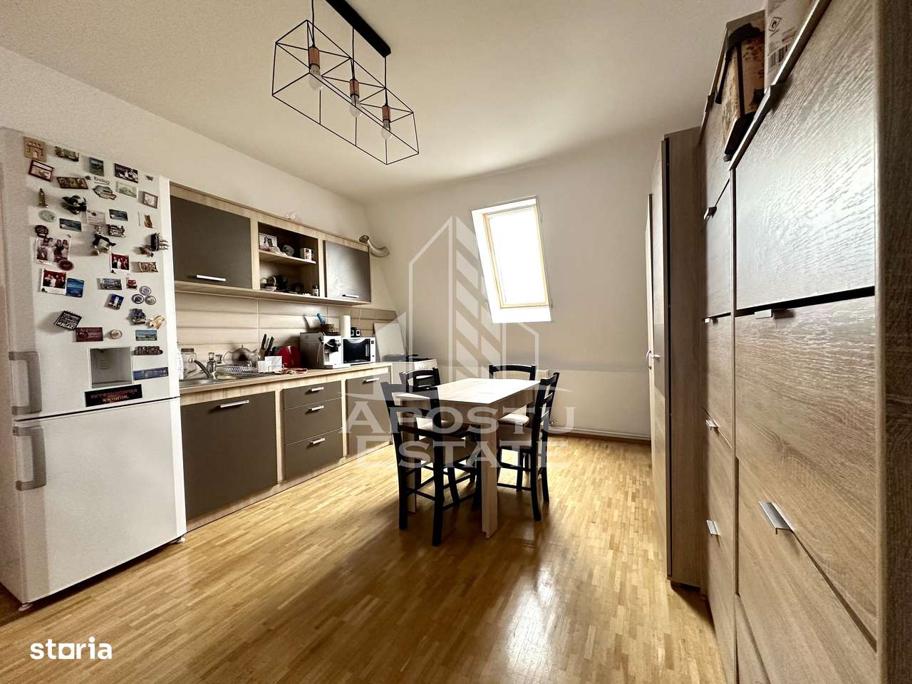 Apartament spatios cu 2 camere, centrala proprie, zona Dambovita - Imagine principală: 4/9