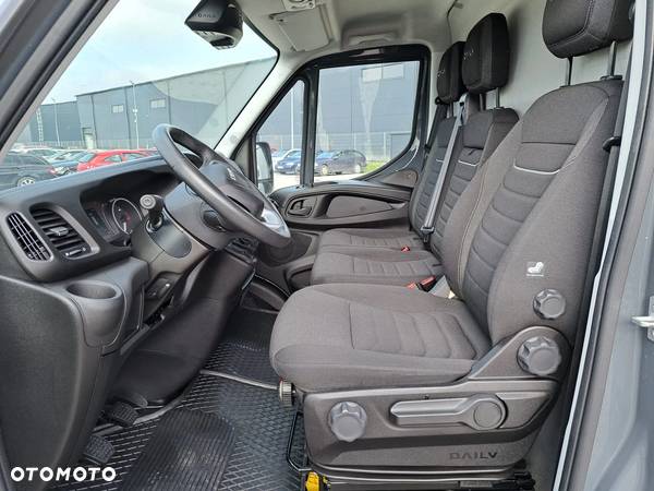 Iveco 35S18V Maxi Ledy Nawigacja Krajowy Najnowszy Model Gwarancja Super Stan !!! 3.0 180 KM - 12