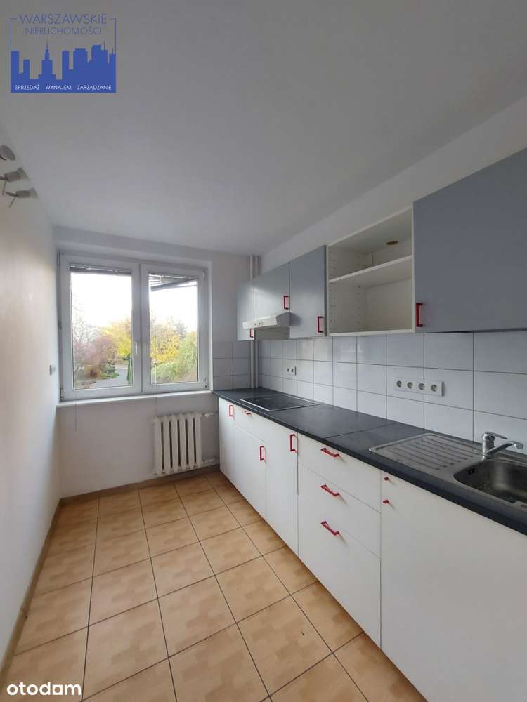 Czteropokojowe przy metrze Stokłosy, z potencjałem-6