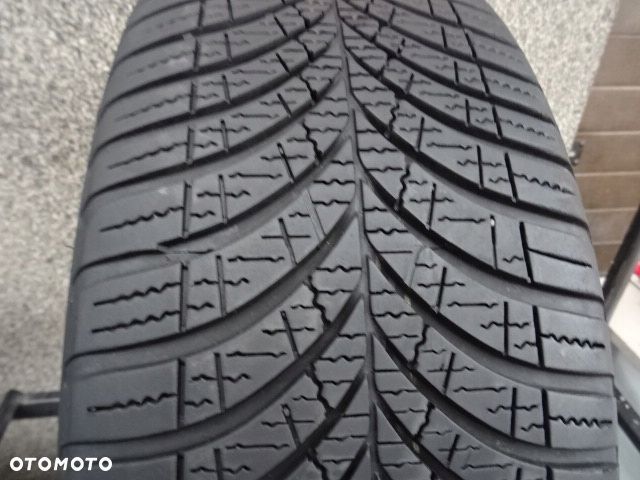 205/55/R16 94V GOODYEAR VECTOR 4 SEASONS GEN-3 - 1