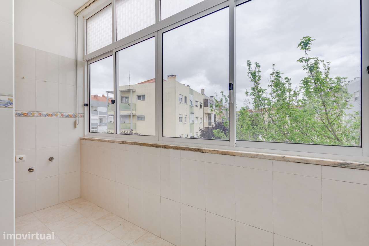 APARTAMENTO T2 | C/ ARRECADAÇÃO | CENTRO DE ALVERCA-7