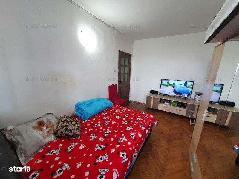 Vand sau schimb apartament cu 3 camere - Imagine principală: 4/8