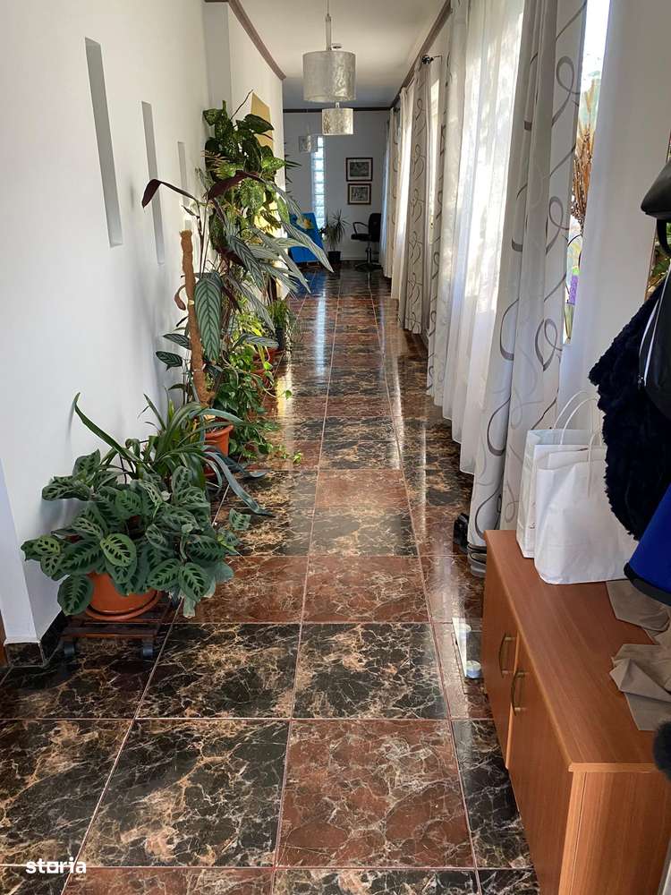 Casa ideala pentru familie cu copii si/sau antreprenori. - Imagine principală: 5/12