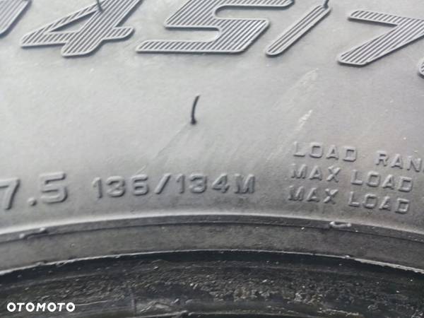 245/70R17,5 C689 PIRELLI FR01. 9mm - 3