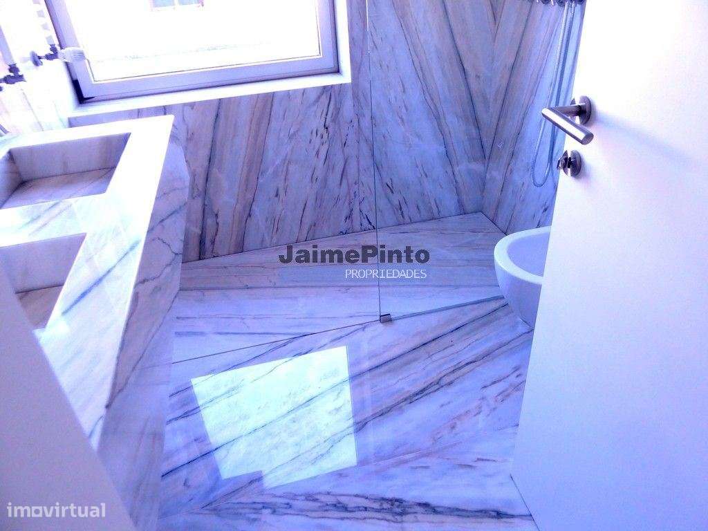 Apartamento de excelência T3 com varanda. Portugal, Nevogilde, Porto.-5