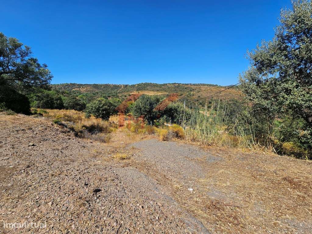 Terreno com projeto aprovado com vistas campo magnificas na Tôr -Loulé - Grande imagem: 3/20