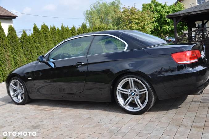 BMW Seria 3 325d DPF Cabrio - 14