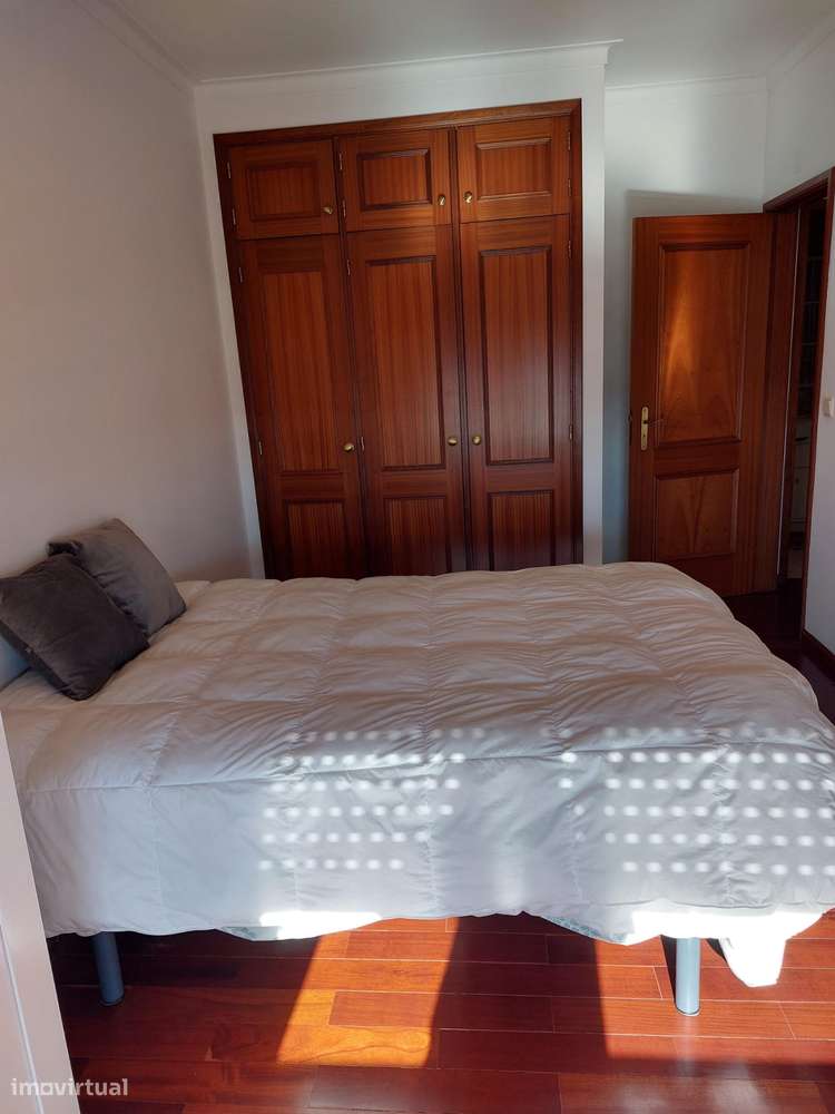 Arrenda-se T1 mobilado e equipado - Grande imagem: 2/4