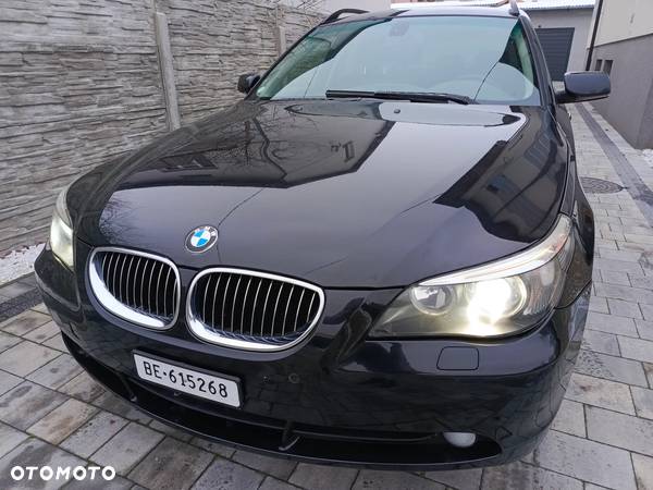 BMW Seria 5 525xi - 15