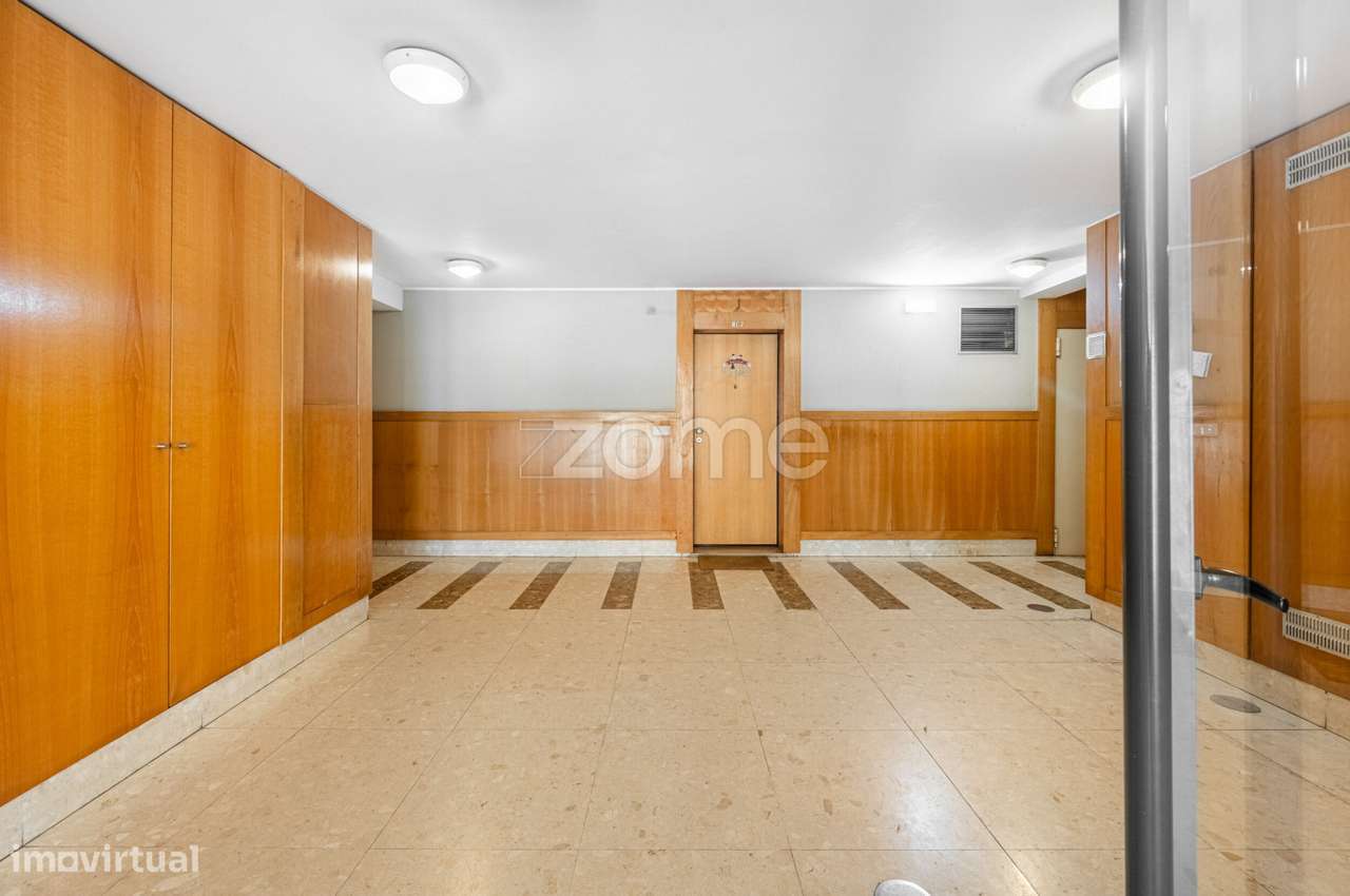 Apartamento T2 com garagem para arrendamento na rua do Aleixo, Porto - Grande imagem: 3/20