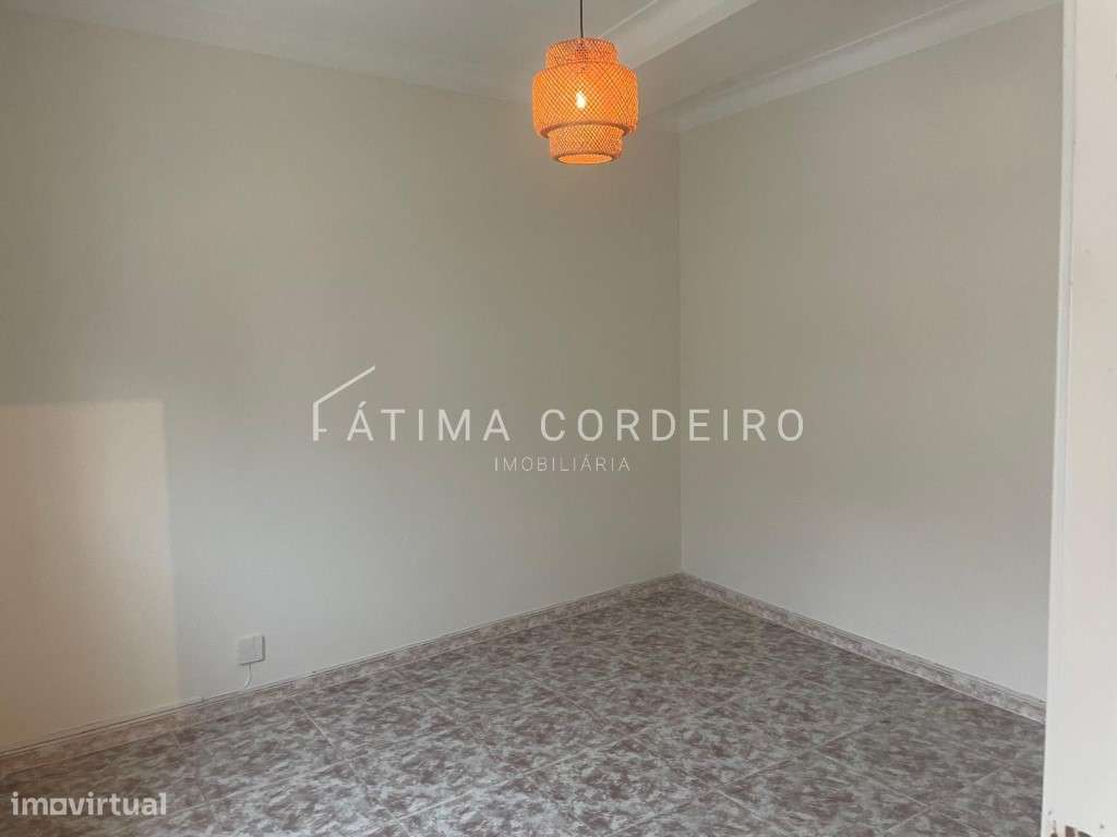 Apartamento T2 com terraço Praça Gil Vicente-6