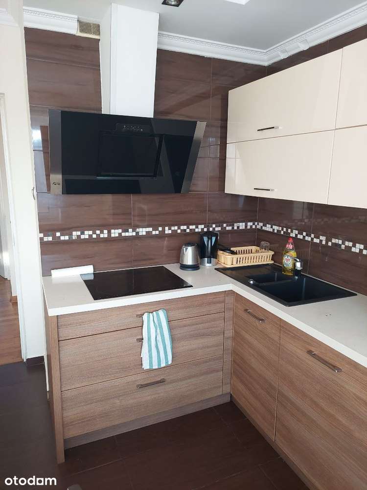 Stylowe mieszkanie z tarasem w zielonej części Warszawy-7