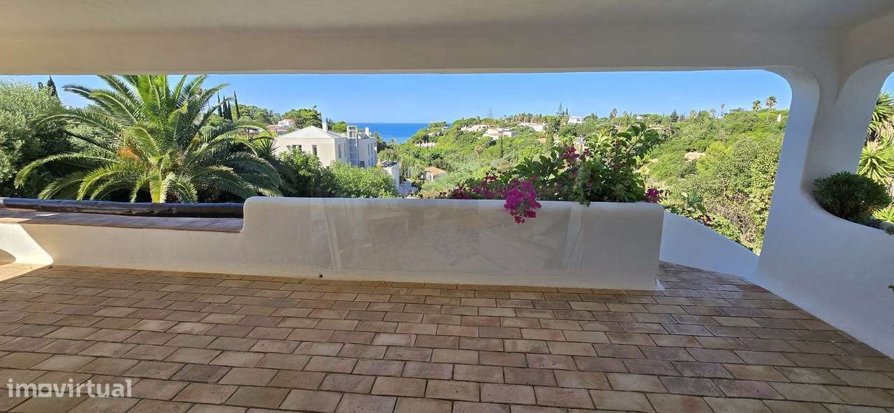 Algarve, Carvoeiro, Moradia T3+1 com vista mar, piscina e garagem à ve-19