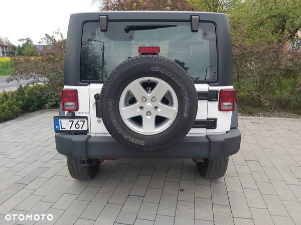 Jeep Wrangler 3.6 X - 23