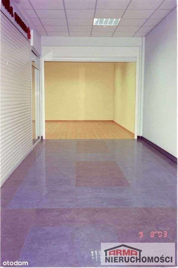 Lokal Użytkowy Na Sprzedaż - Pełny obrazek: 2/7