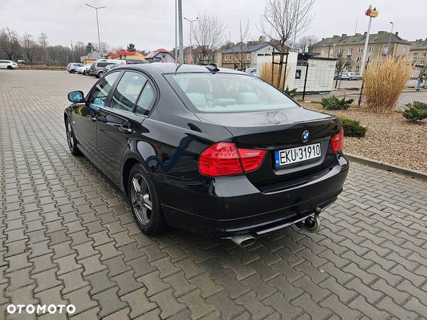 BMW Seria 3 320d - 8