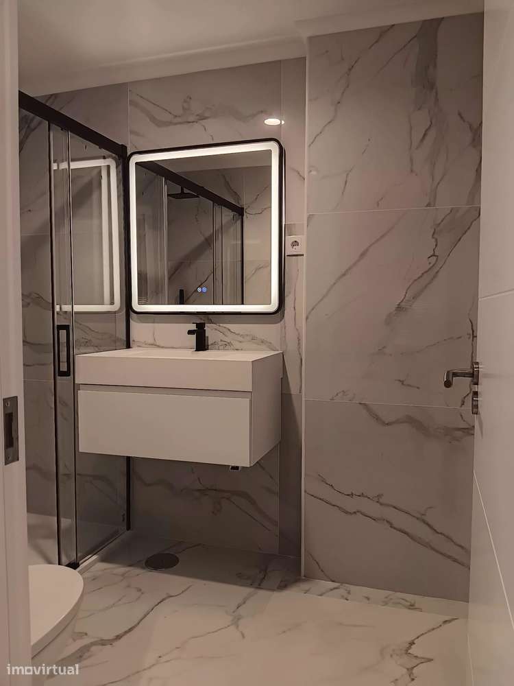 Fantástico Apartamento T4 , com acabamentos de luxo .-33