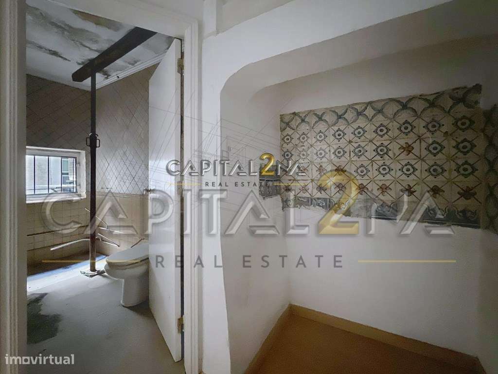 Prédio Devoluto com Projeto Aprovado na Baixa de Lisboa-26