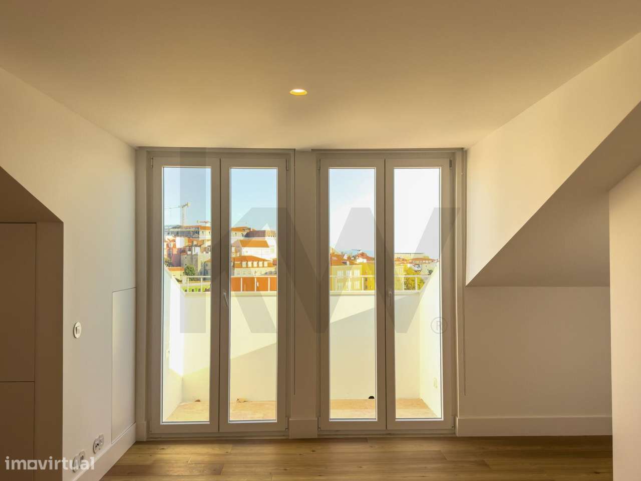 T2 remodelado no Príncipe Real, com muita luz e vista deslumbrante - Grande imagem: 3/23