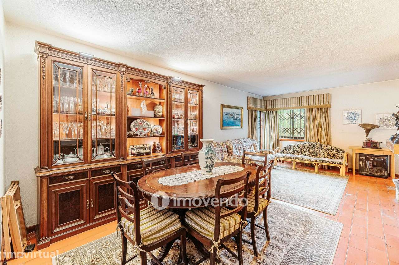 Moradia T7 num terreno com 1.700m², numa zona premium, em Birre - Grande imagem: 4/60