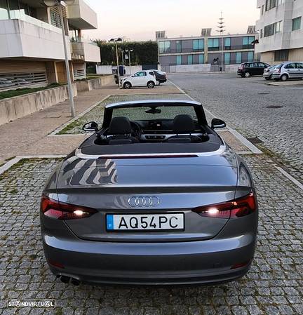 Audi A5 Cabrio 2.0 TDi Design S tronic - 3