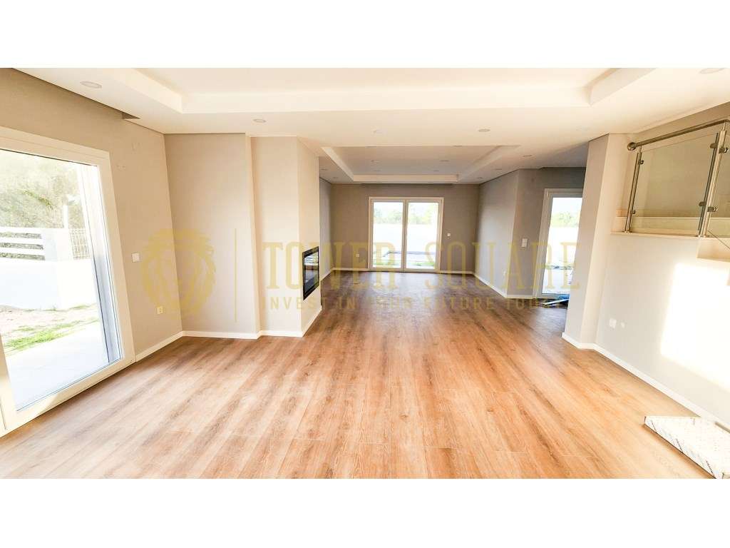 Moradia T4 Isolada - Conforto, Elegância e Privacidade! - Grande imagem: 4/43