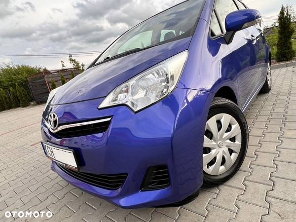 Toyota Verso S 1.33 Premium - 3