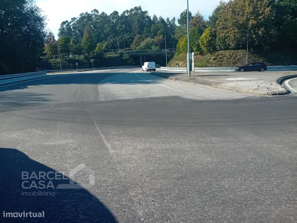 Terreno de construção em Rio Covo (Santa Eugénia) - Barcelos - Grande imagem: 5/5