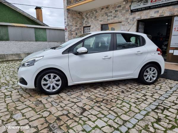 Peugeot 208 1.6 BlueHDi Style - 4