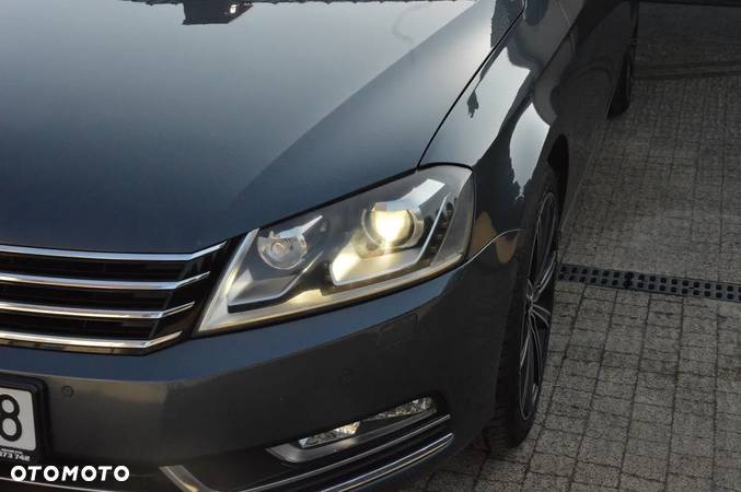 Volkswagen Passat 2.0 TDI Highline DSG - 33