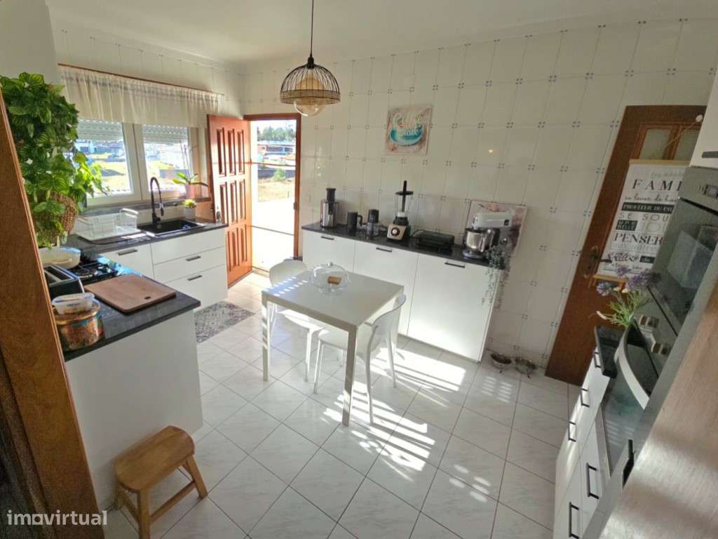 Moradia T4 individual em Vieira de Leiria - Grande imagem: 5/35