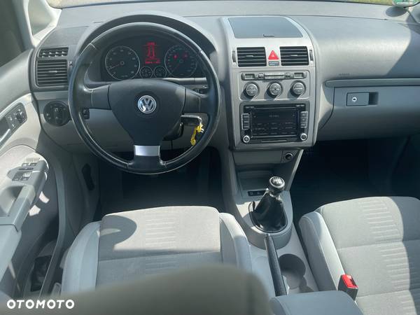 Volkswagen Touran 1.4 TSI Highline - 9