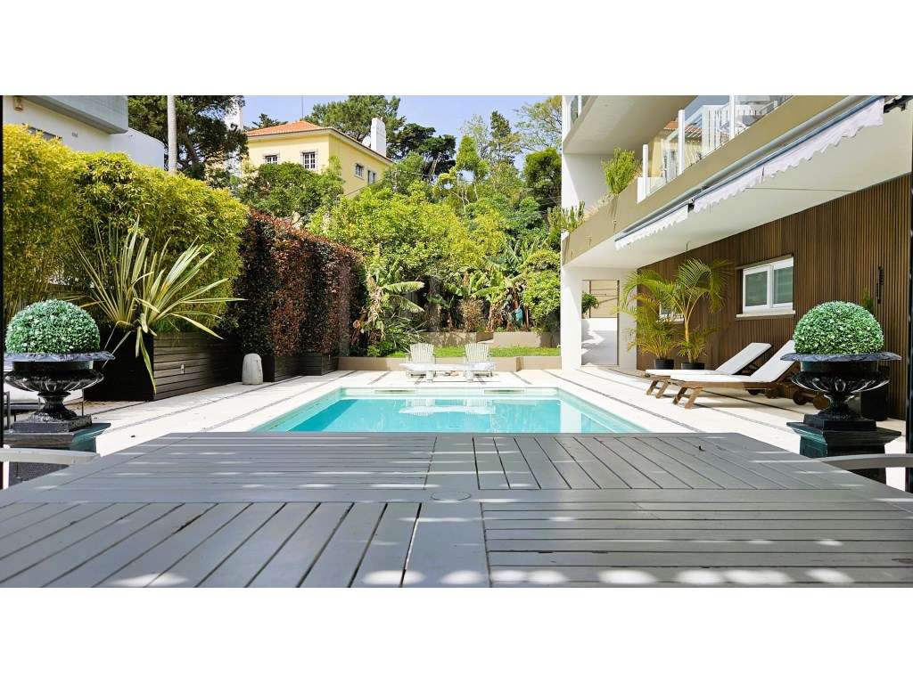 MORADIA DE LUXO NO CENTRO DO ESTORIL-3