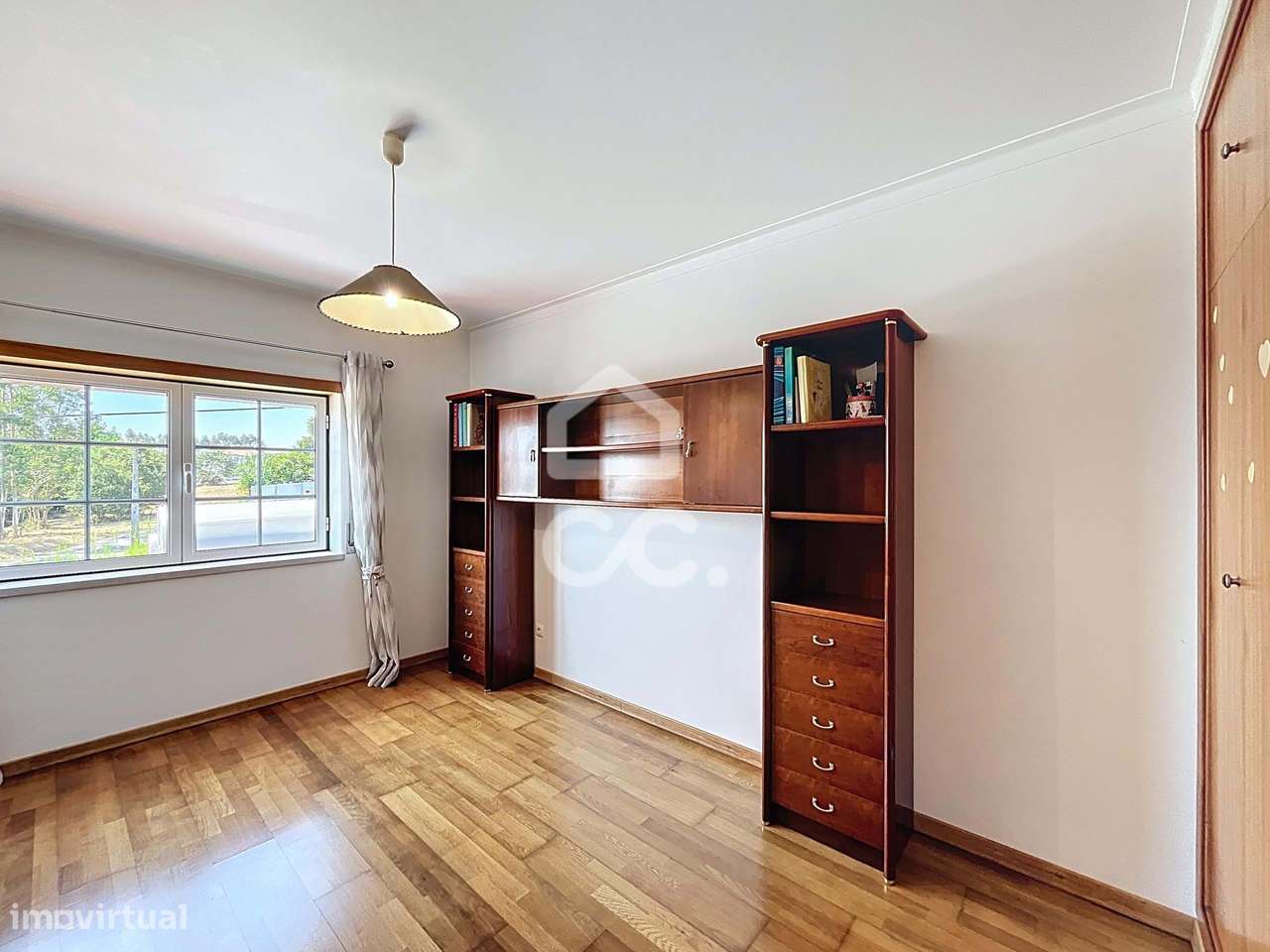 Moradia T4 com jardim, Casais da Serralheira-18