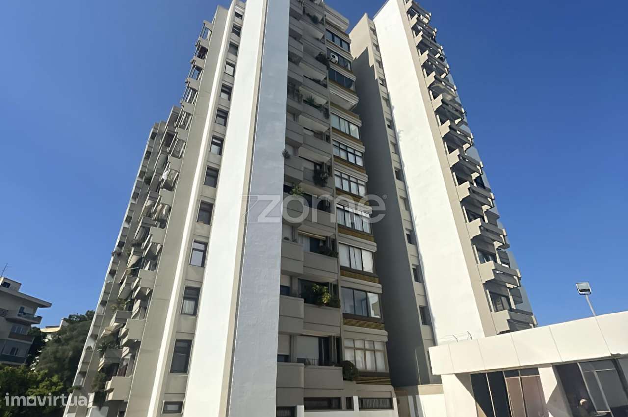 Apartamento T4 - Torres de Alfragide - Grande imagem: 4/48