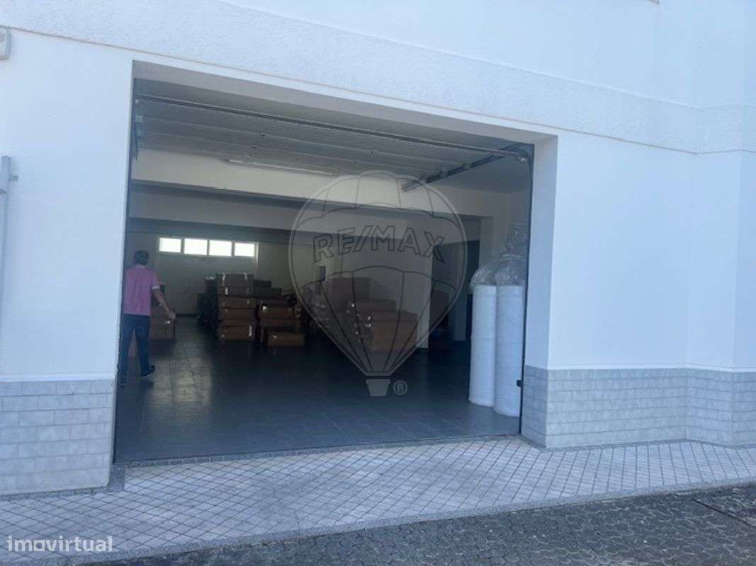 Armazém  para arrendamento - Grande imagem: 3/19