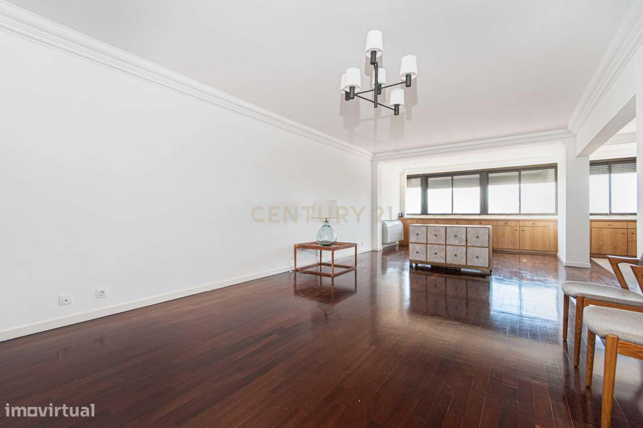 Apartamento T4 com vista mar (Torre Madrid / Oeiras) - Grande imagem: 4/31