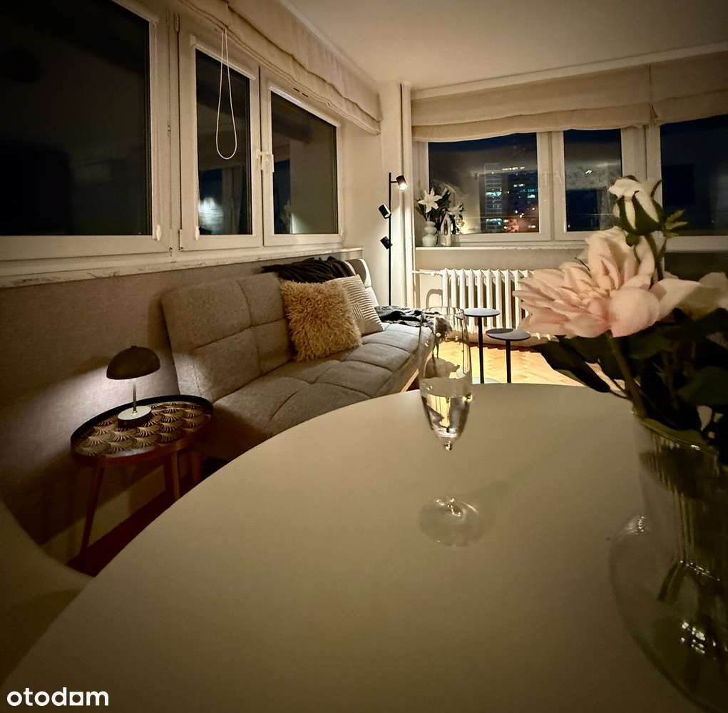 Kawalerka | XII Piętro | Centrum Warszawy-9